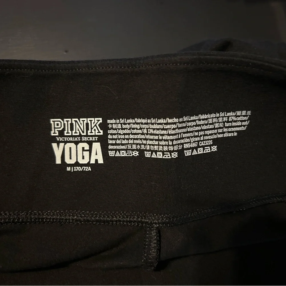 Victoria's Secret PINK Logo Black Yoga Leggings Size M